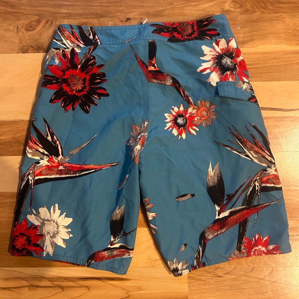 Volcom swim trunks - Picture 3 of 4